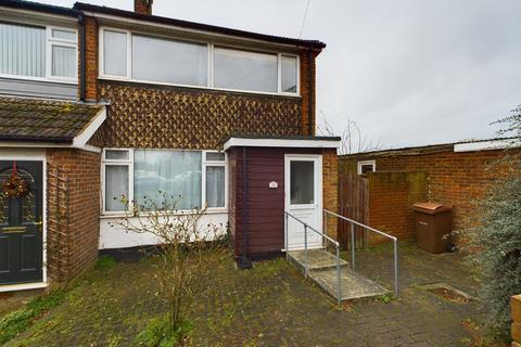 3 bedroom end of terrace house for sale, Larkswood Road, Corringham, SS17