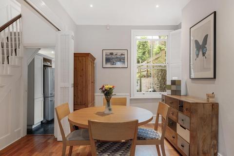 5 bedroom end of terrace house for sale, Fontarabia Road, London, SW11