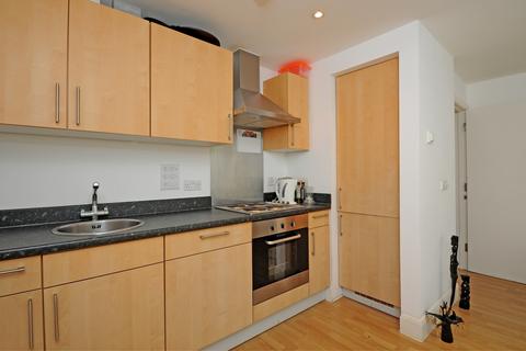 1 bedroom apartment to rent, Cowleaze Road, Kingston, KT2