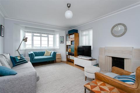 3 bedroom apartment for sale, Streatham High Road, London SW16