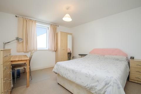 1 bedroom apartment to rent, Cowleaze Road, KT2