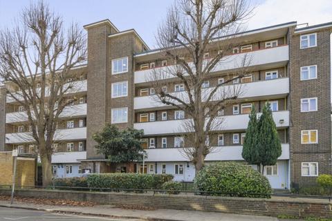 4 bedroom apartment to rent, Crawford Estate, London SE5