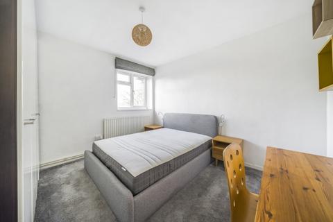 4 bedroom apartment to rent, Crawford Estate, London SE5