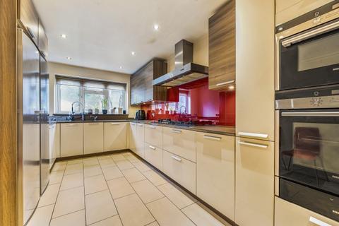 4 bedroom house to rent, Ullswater Crescent, SW15