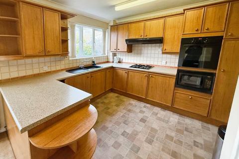 3 bedroom link detached house for sale, The Sorrells, Stanford-Le-Hope, SS17