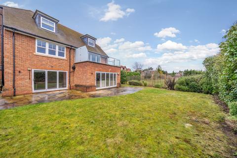 5 bedroom detached house for sale, Dorneywood Close, Burnham, SL1