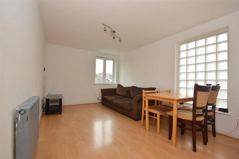 2 bedroom flat for sale, CENTRAL RYDE