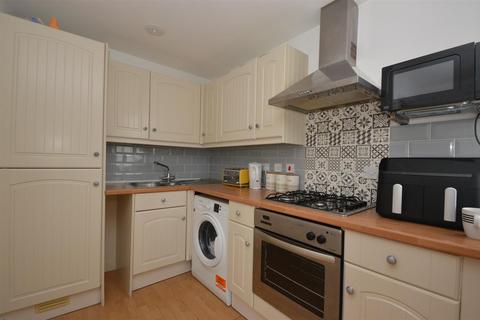 2 bedroom flat for sale, CENTRAL RYDE