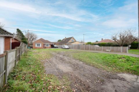 Land for sale, Hall Lane, Oulton