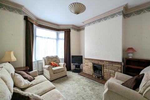 3 bedroom terraced house for sale, Moorland Road, Scarborough