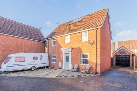 38 Buttermere Way, Carlton Colville, Lowestoft, NR33 8FF