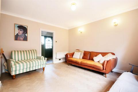 3 bedroom terraced house for sale, Burleigh Road, Hertford