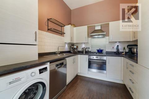 2 bedroom flat for sale, Noble Park, Epsom