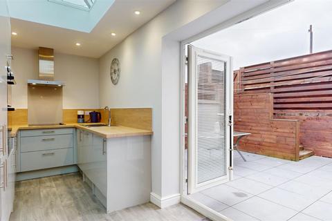 69 Hillcrest, Pensford, Bristol, BS39 4AX