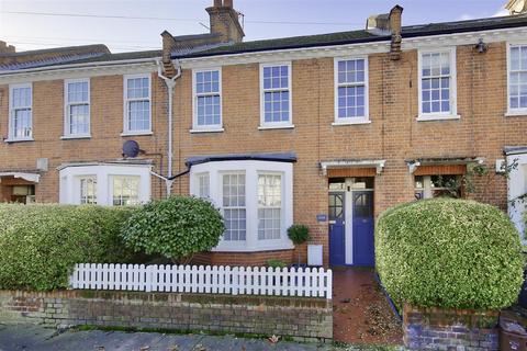 3 bedroom maisonette for sale, Swaby Road, London