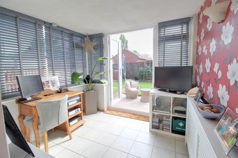 3 bedroom semi-detached house for sale, Johnstone Road, Newent