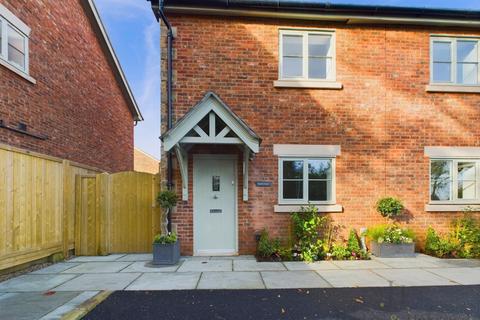 2 bedroom end of terrace house for sale, Blakemere Lane, Frodsham WA6