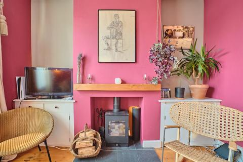 16 Narroways Road, Bristol, BS2 9XB