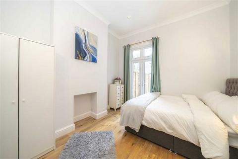 1 bedroom flat for sale, Tasman Road, London SW9