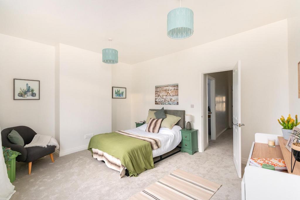 6 B5 RSG - Bedroom E.jpg