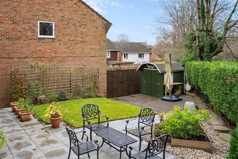 4 bedroom detached house for sale, Coat Wicks, Seer Green, HP9