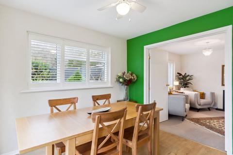 17 Coat Wicks, Seer Green, Beaconsfield, HP9 2YR