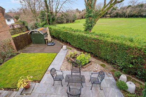 17 Coat Wicks, Seer Green, Beaconsfield, HP9 2YR