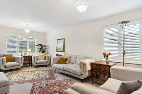 17 Coat Wicks, Seer Green, Beaconsfield, HP9 2YR