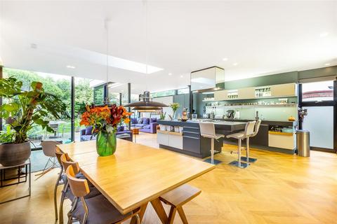 5 bedroom semi-detached house for sale, Hertford Avenue, East Sheen, SW14