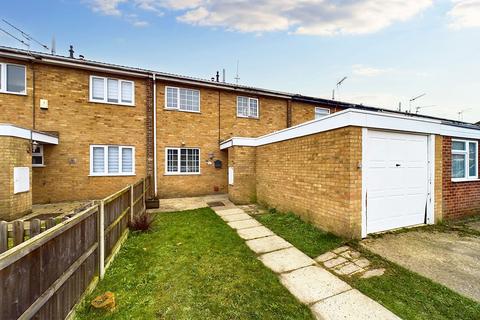82 Fairfields, Thetford, IP24 1LB