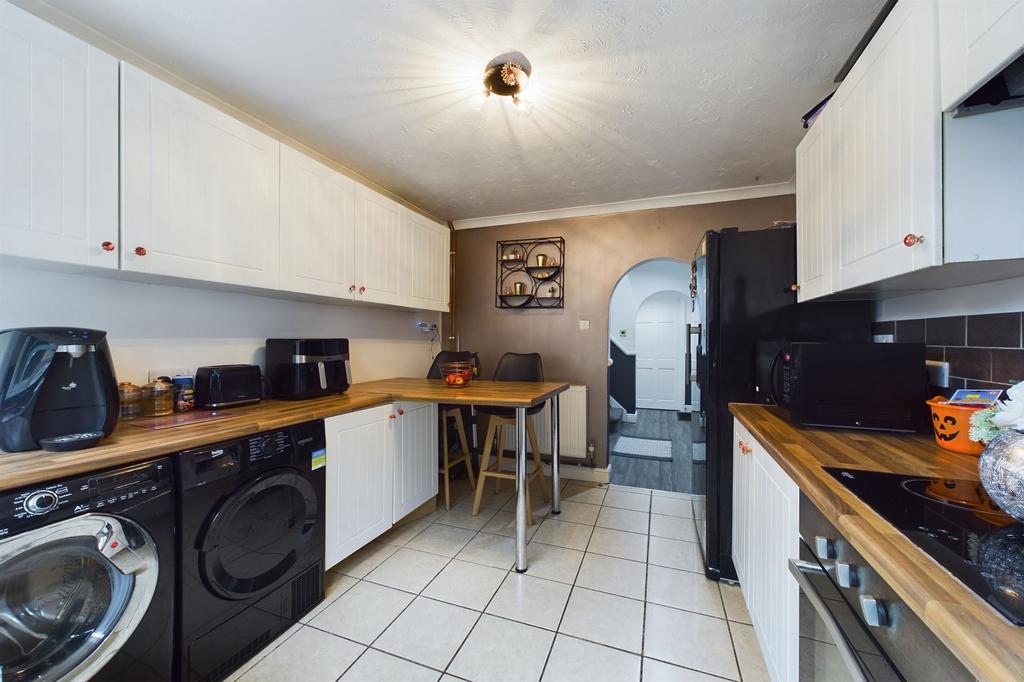 Kitchen / Breakfast Room