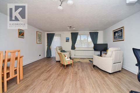 3 bedroom terraced house for sale, Donald Woods Gardens, Surbiton, KT5