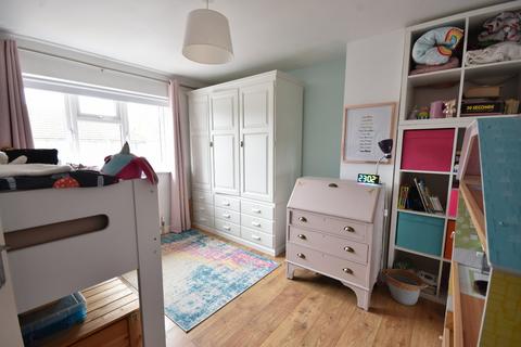 5 Akehurst Close, Copthorne, Crawley, RH10 3QQ