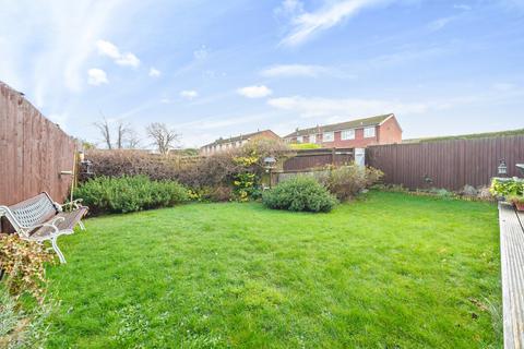 7 Somertons Close, Guildford, GU2 9YB
