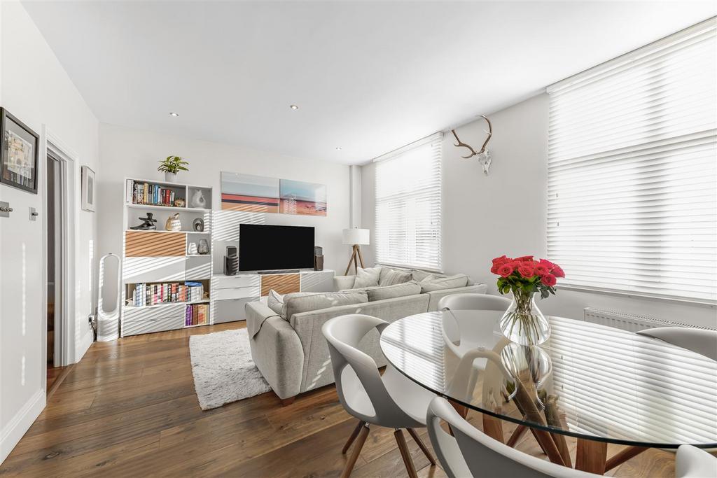 JA-Flat 2  190 Upper Richmond Road West-8.JPG