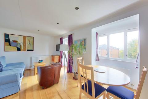 53 Jemmett Close, Kingston Upon Thames, KT2 7AJ