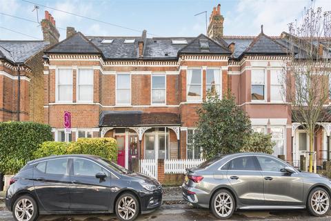 3 bedroom flat for sale, Kingsway, East Sheen, SW14