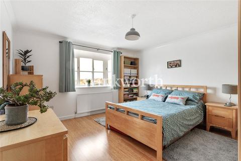 1 bedroom apartment for sale, St. Ann's Road, London, N15