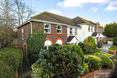 3 bedroom end of terrace house for sale, Yaverland Drive, Bagshot, Surrey, GU19