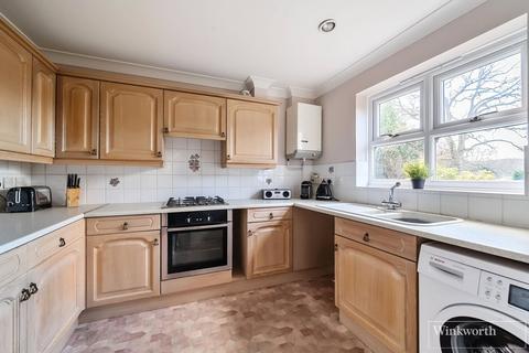 3 bedroom end of terrace house for sale, Yaverland Drive, Bagshot, Surrey, GU19