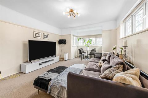 2 bedroom flat for sale, Upper Richmond Road West, East Sheen, SW14