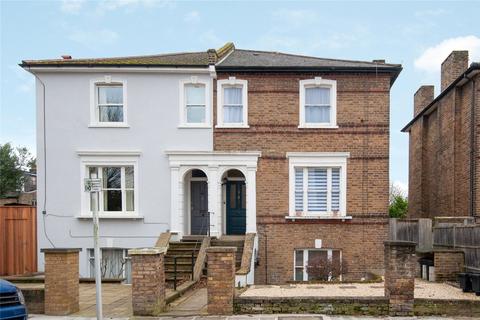 1 bedroom apartment for sale, Victoria Road, Middlesex