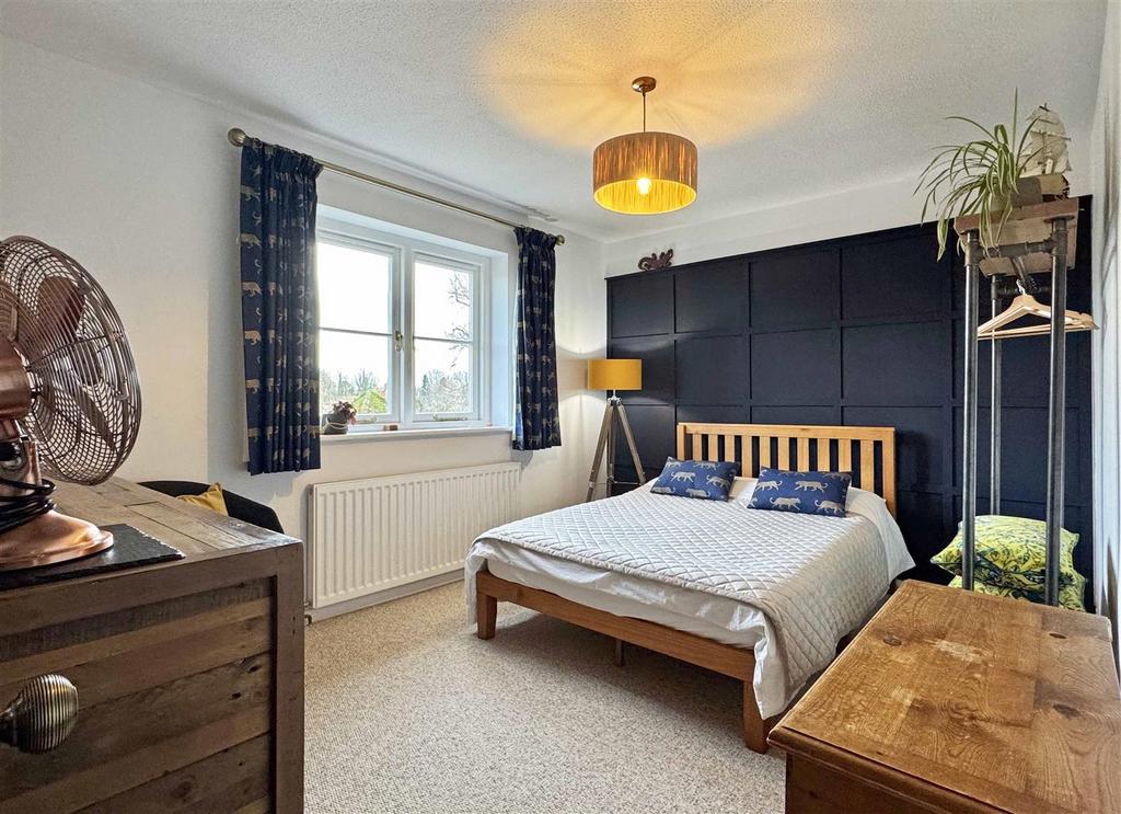 Bedroom 3b.jpg