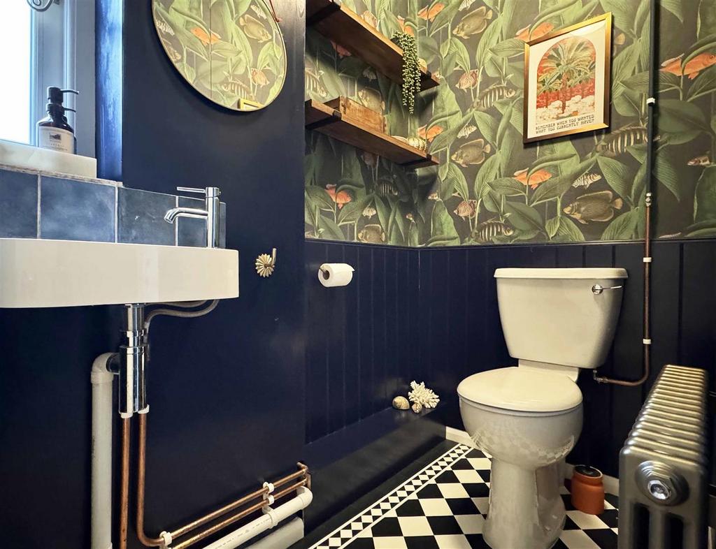 Cloakroom.jpg