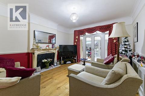 1 Salisbury Road, Worcester Park, KT4 7DF