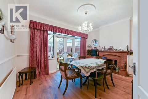 1 Salisbury Road, Worcester Park, KT4 7DF