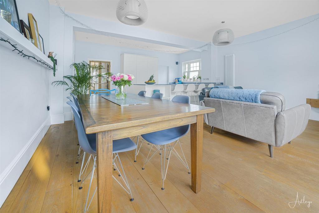 Open Plan Kitchen/Dining Room