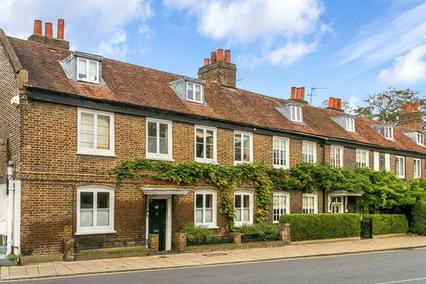 4 bedroom end of terrace house for sale, High Street, Teddington