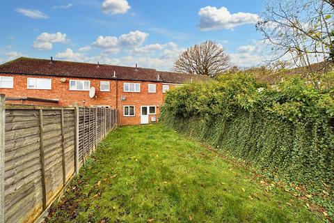 3 bedroom terraced house for sale, Woodland Close, Thetford, IP24