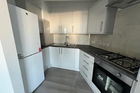 1 bedroom flat to rent, Bennetts Castle Lane, Dagenham, Essex, RM8